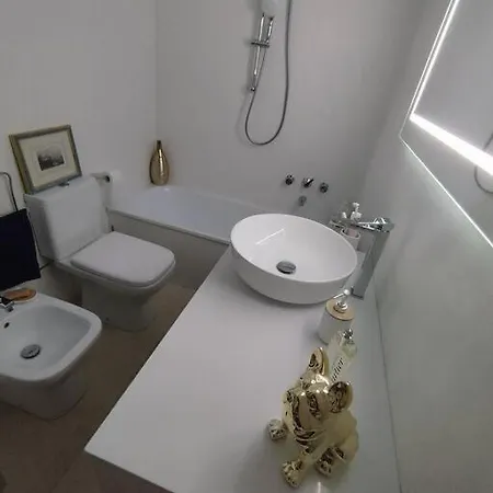 I Apartment